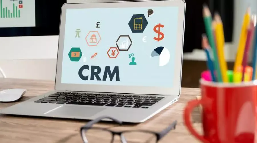 sacarle-maximo-provecho-crm.webp